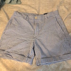 Vineyard vine shorts